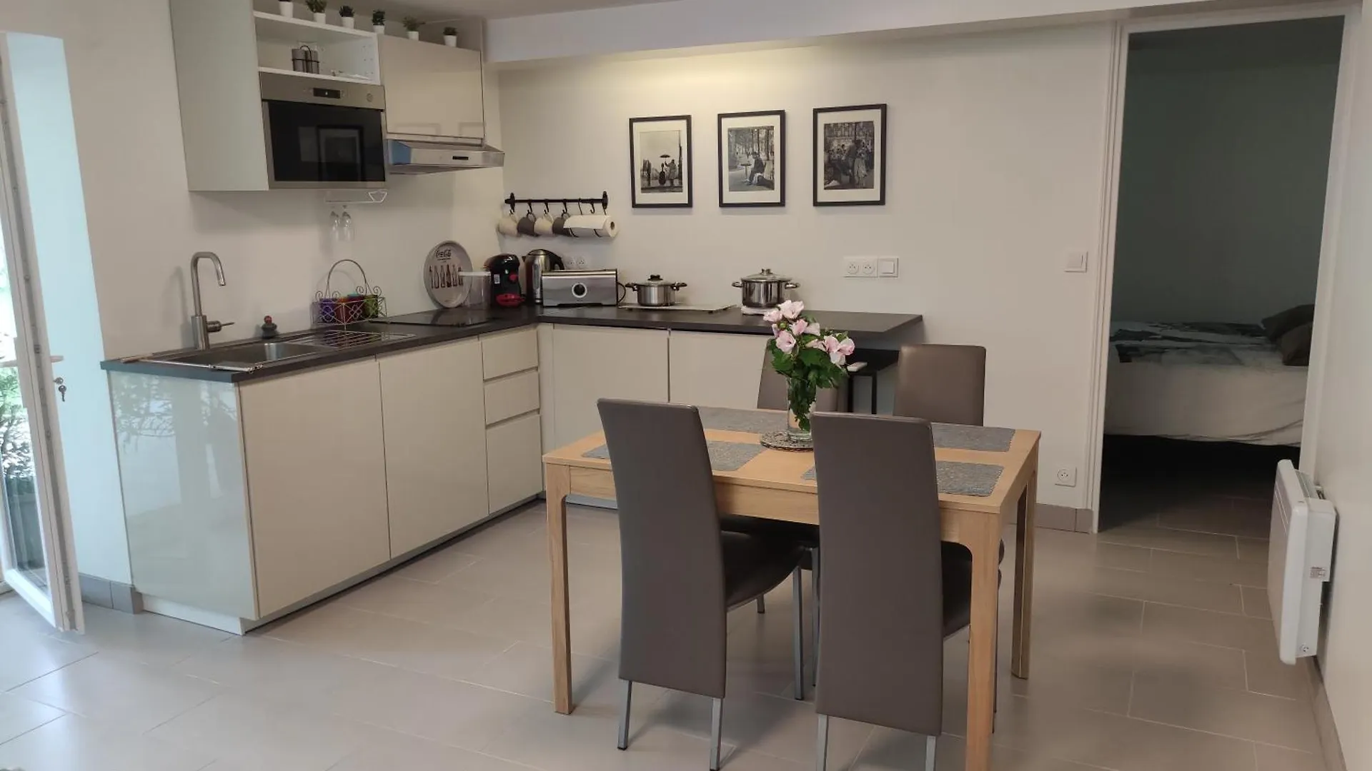 Ferienwohnung Deux Pieces Calme Sur Jardin Valenton Frankreich